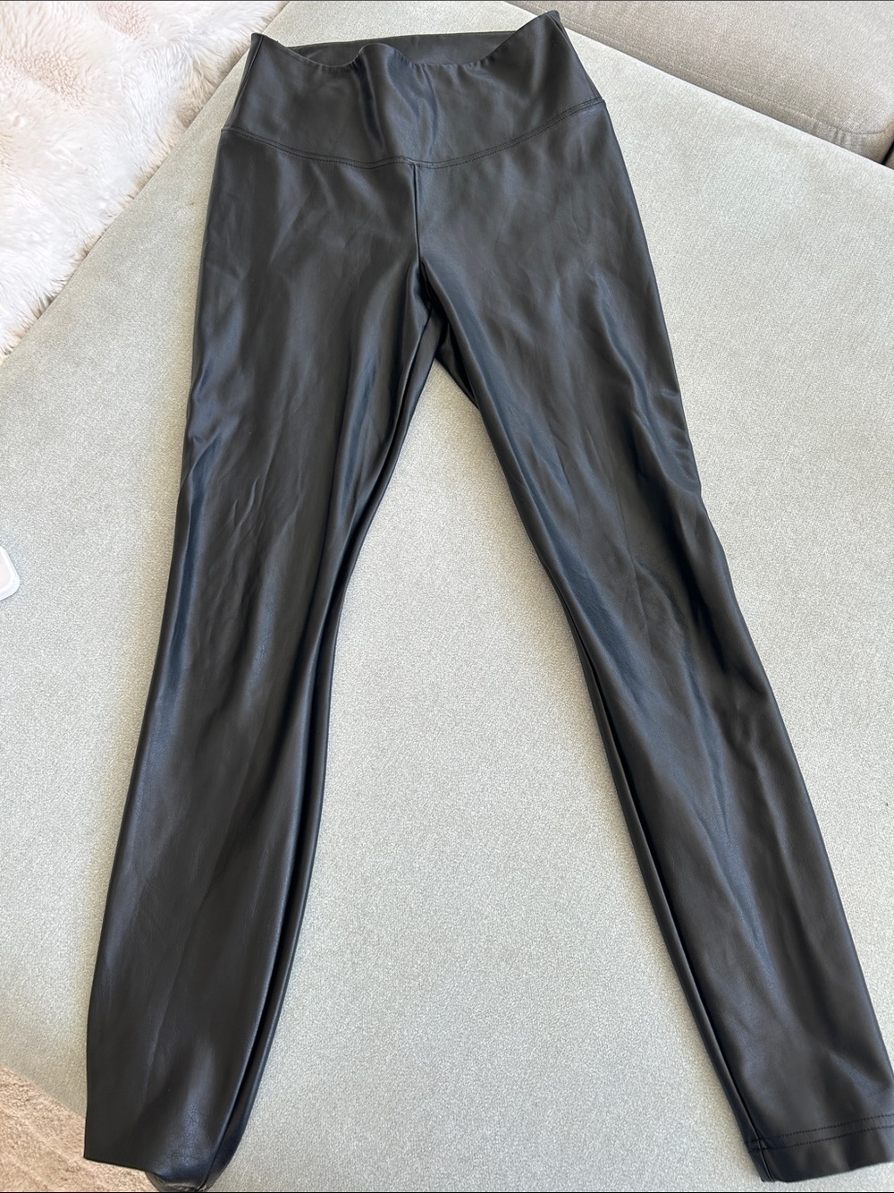 White House Black Market Runway Vegan Leather Leggings Size 4 Black